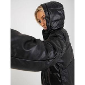 Fashionhunters Černá zimní bunda z ekokůže s prošíváním.Velikost: XL