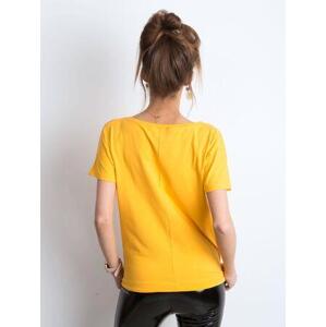 Fashionhunters Světle oranžové tričko Curiosity Velikost: XS