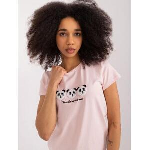Fashionhunters Světle růžové tričko s nápisem BASIC FEEL GOOD Velikost: L / XL